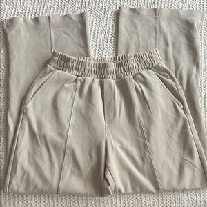 Old Navy High Waisted Dynamic Fleece Wide Leg Pants Cream Size Medium